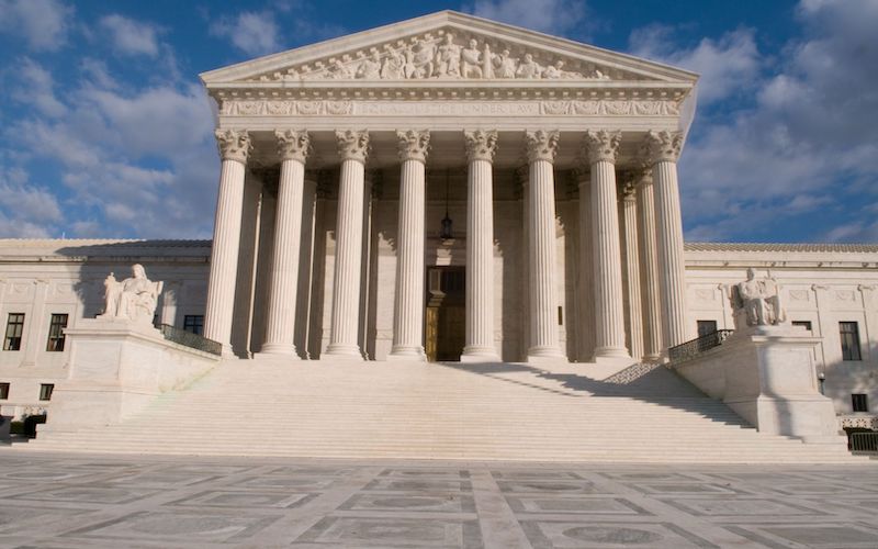 The front view of the Atlanta Supreme Court courthouse.